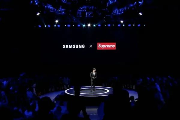 Samsung宣布将要与“Supreme”联名